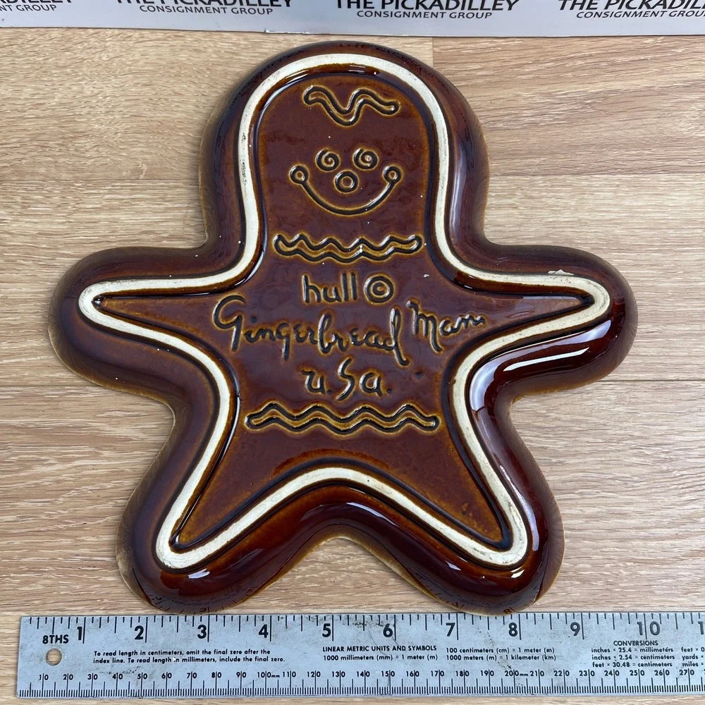 Vintage Hull Pottery Gingerbread Man Dish Brown Drip Glaze USA Ceramic Holiday